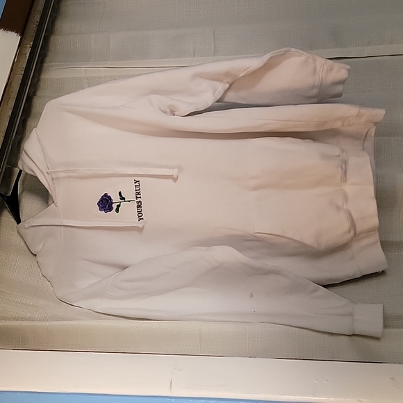 HOODIE - Picture 1 of 2